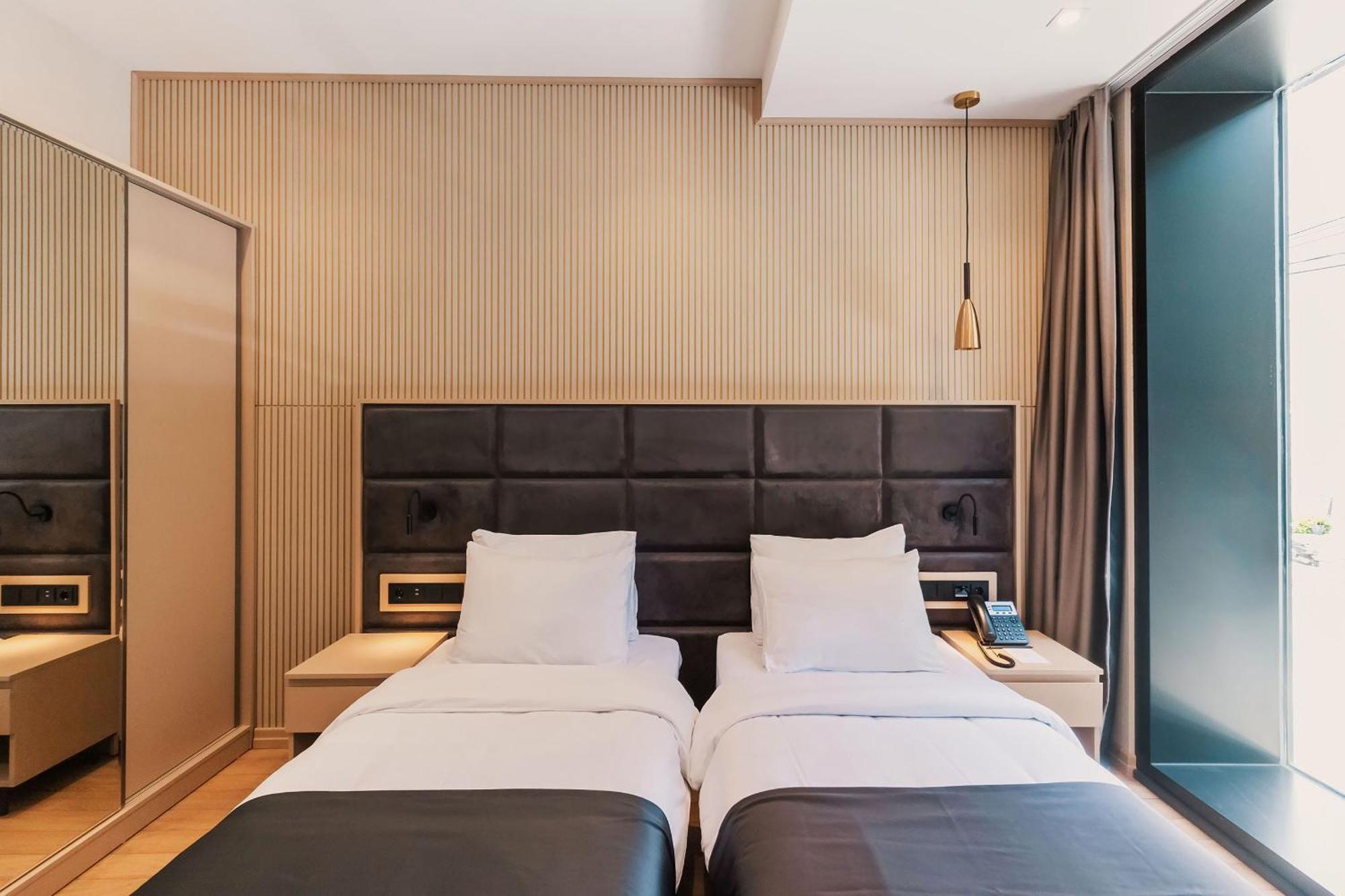 Hotel Monday By Dnt Group Tiflis Exterior foto